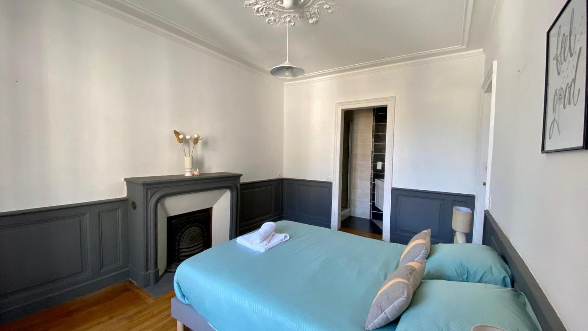 Spacieux Pour 10 Personnes Au Coeur De Rennes Ngoại thất bức ảnh