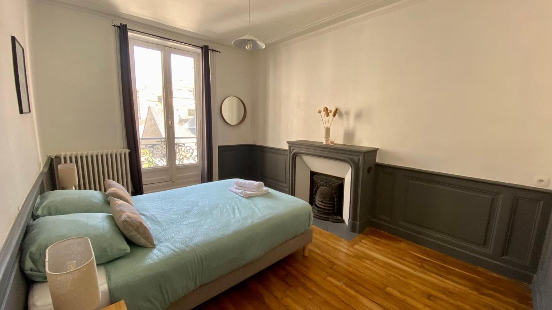 Spacieux Pour 10 Personnes Au Coeur De Rennes Ngoại thất bức ảnh